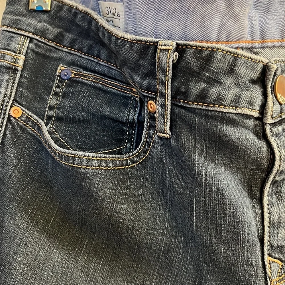 GAP 1969 Medium Wash Boot Cut Jeans size 31/12a